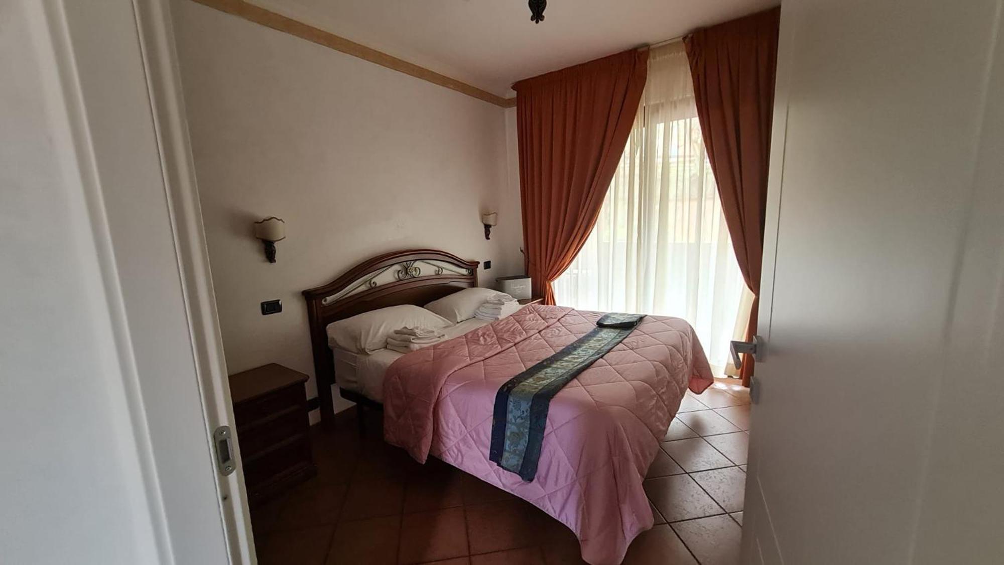 Euro House Airport 4*