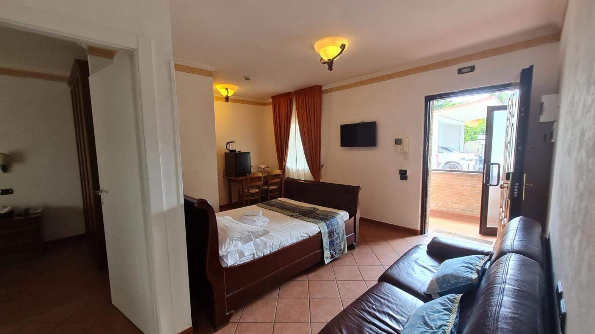 Hotel Euro House Airport