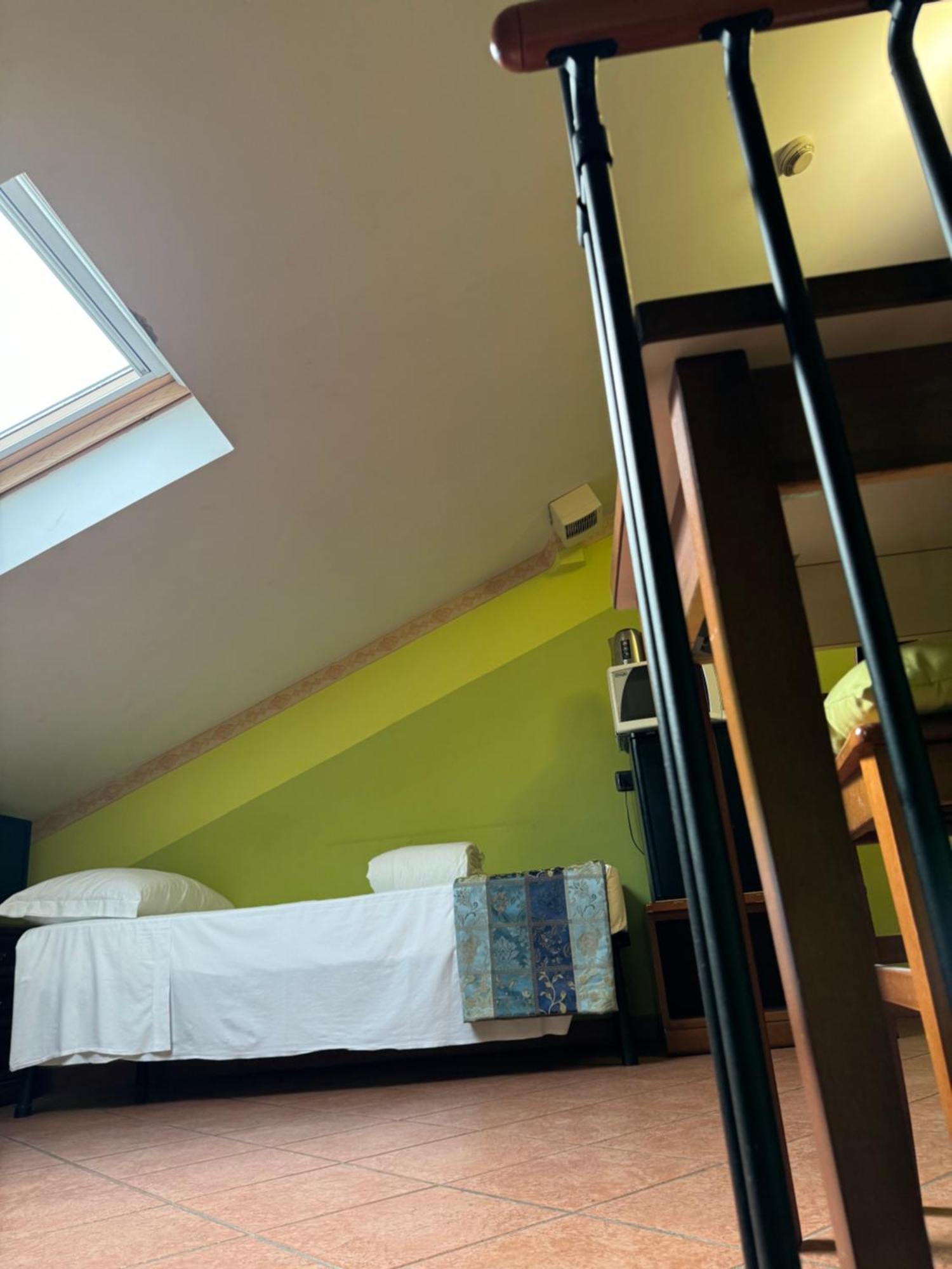 Euro House Airport 4*