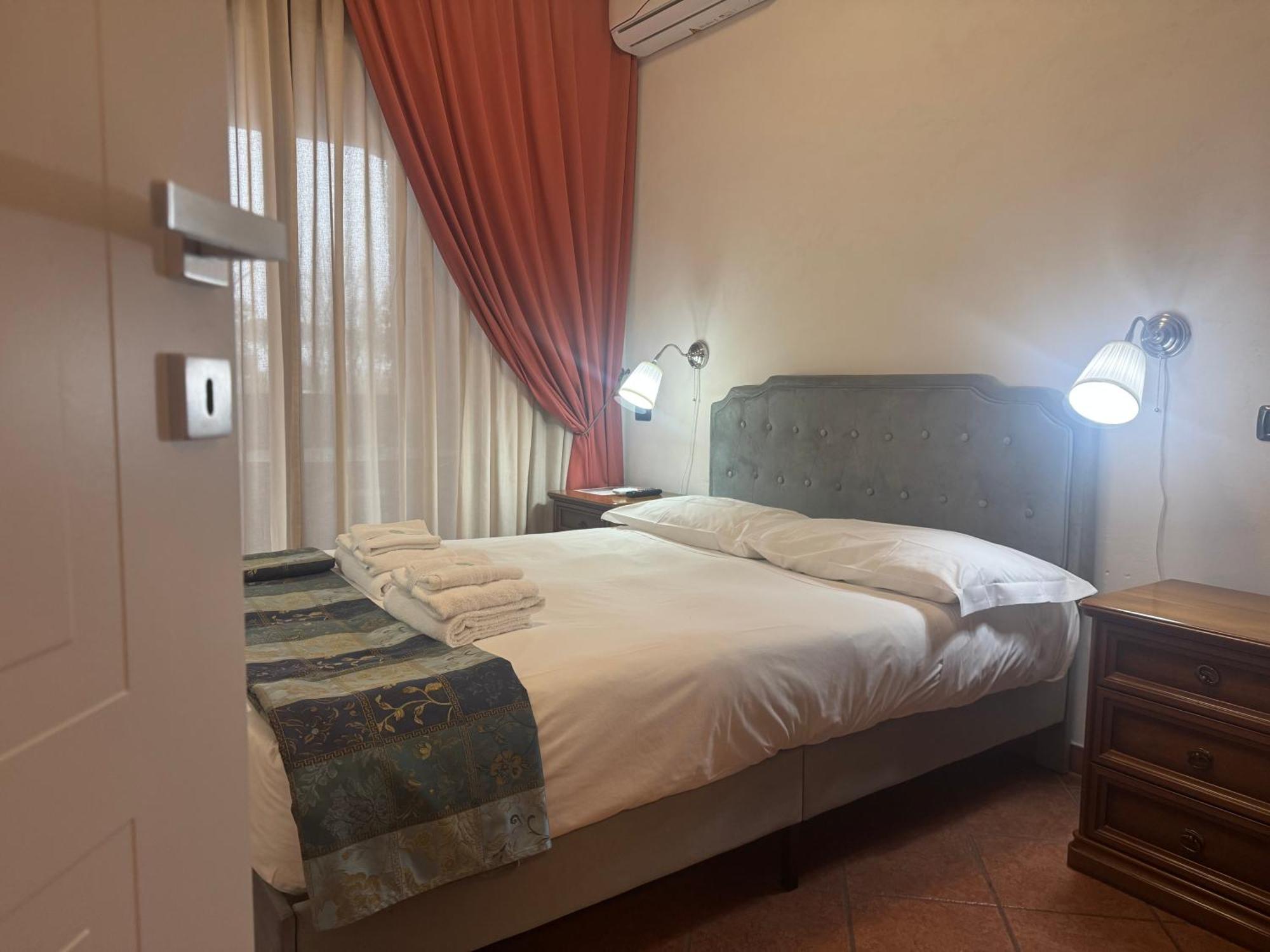 Euro House Airport 4*