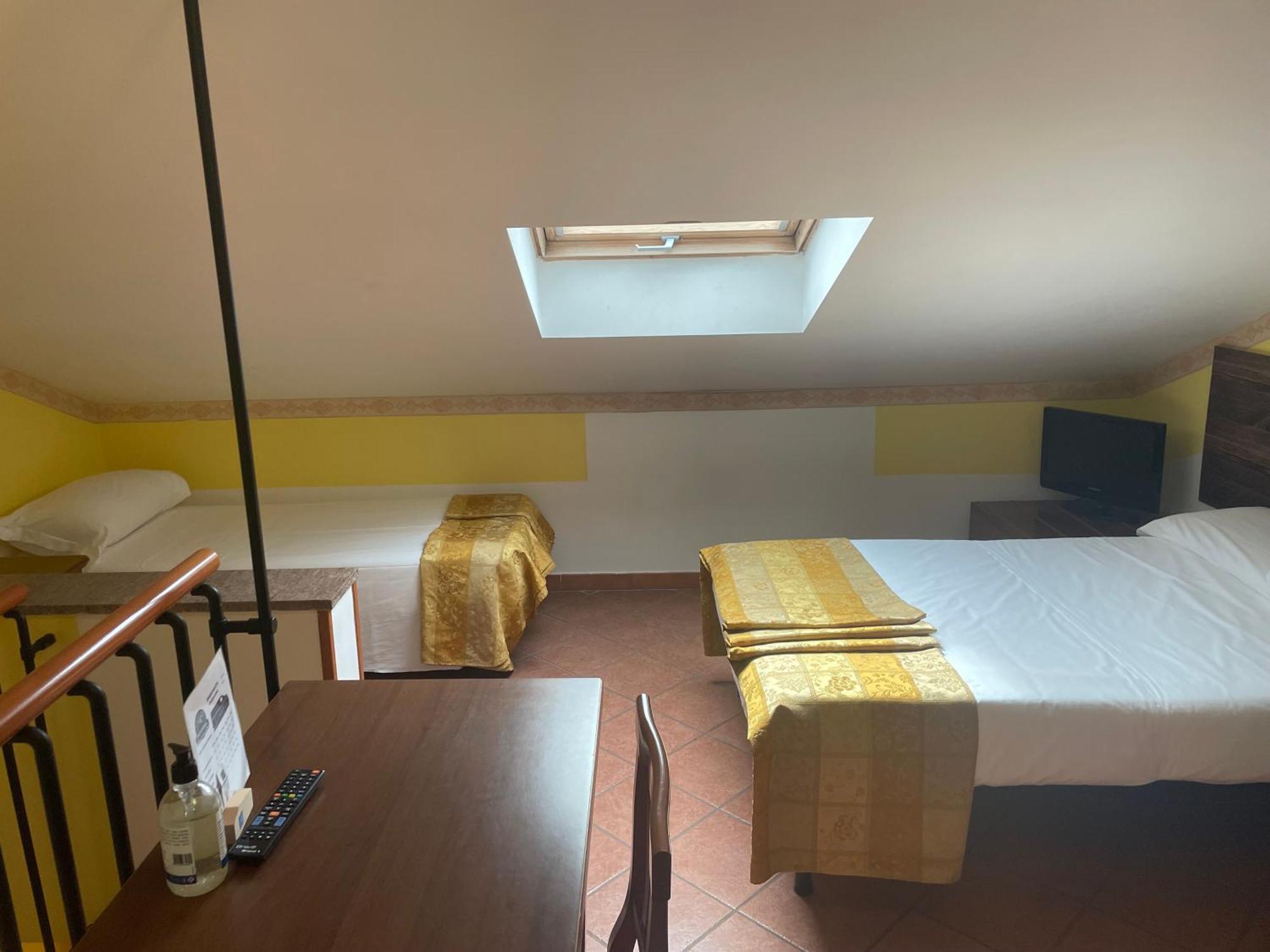 Euro House Airport