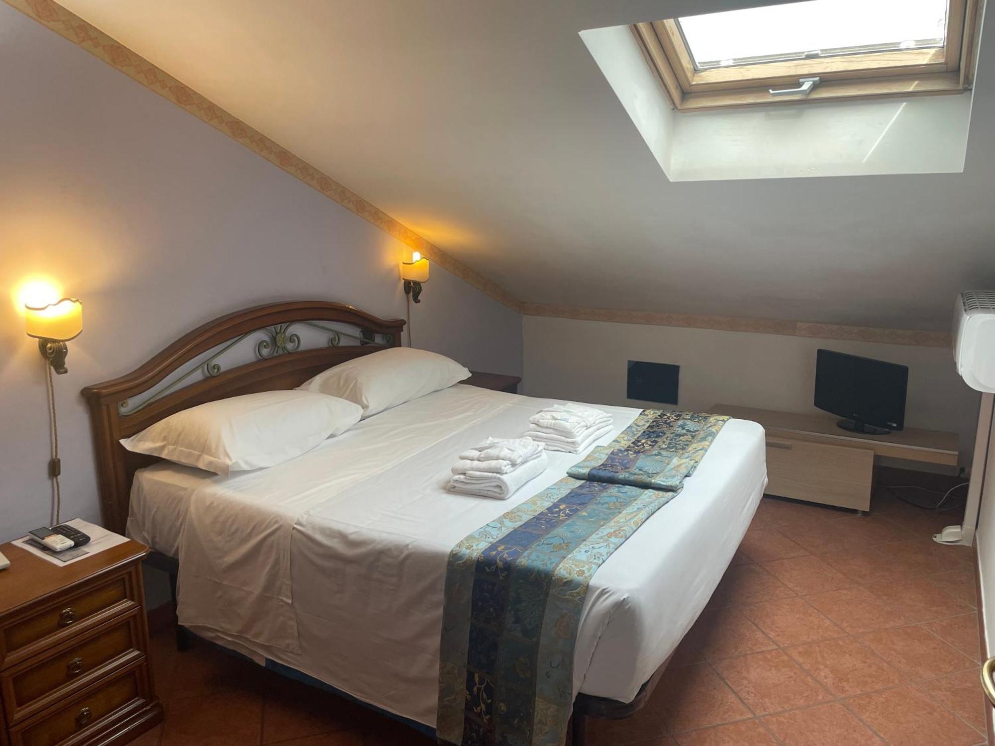 Euro House Airport Hotel